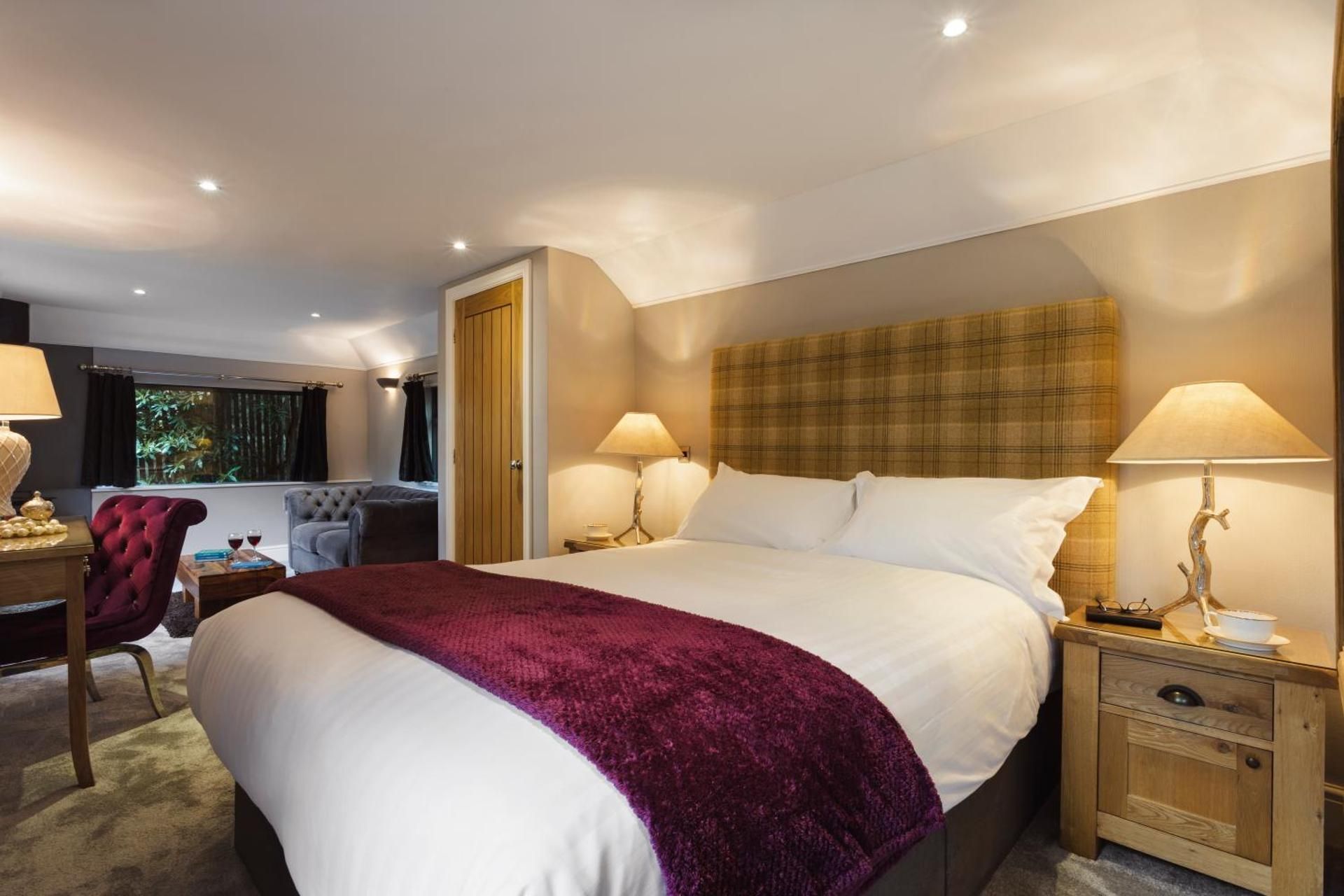 Deluxe Suite with Spa Bath