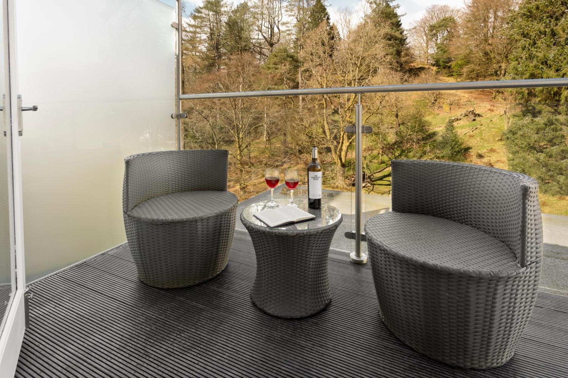 Suite with Hot Tub