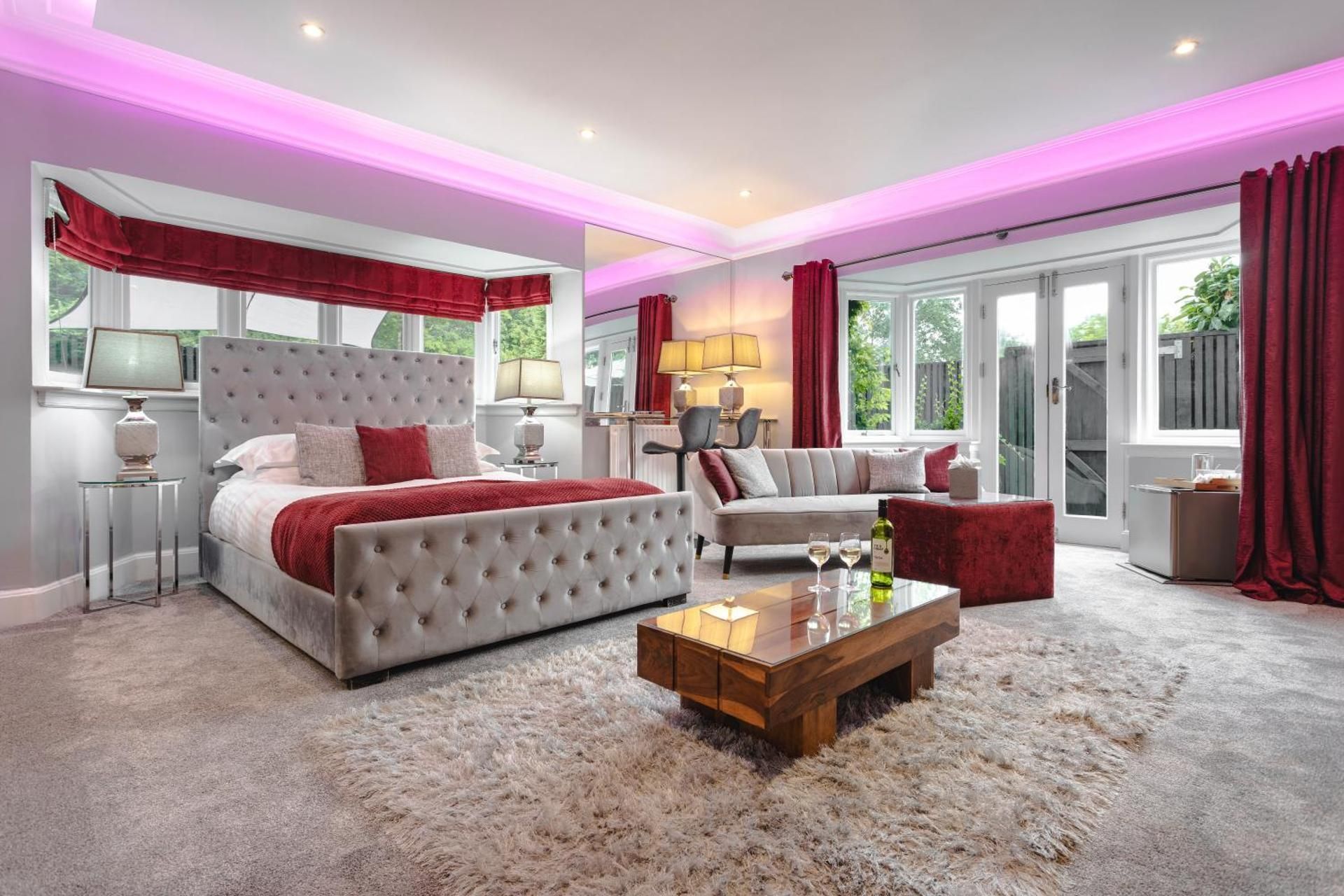 Deluxe King Suite