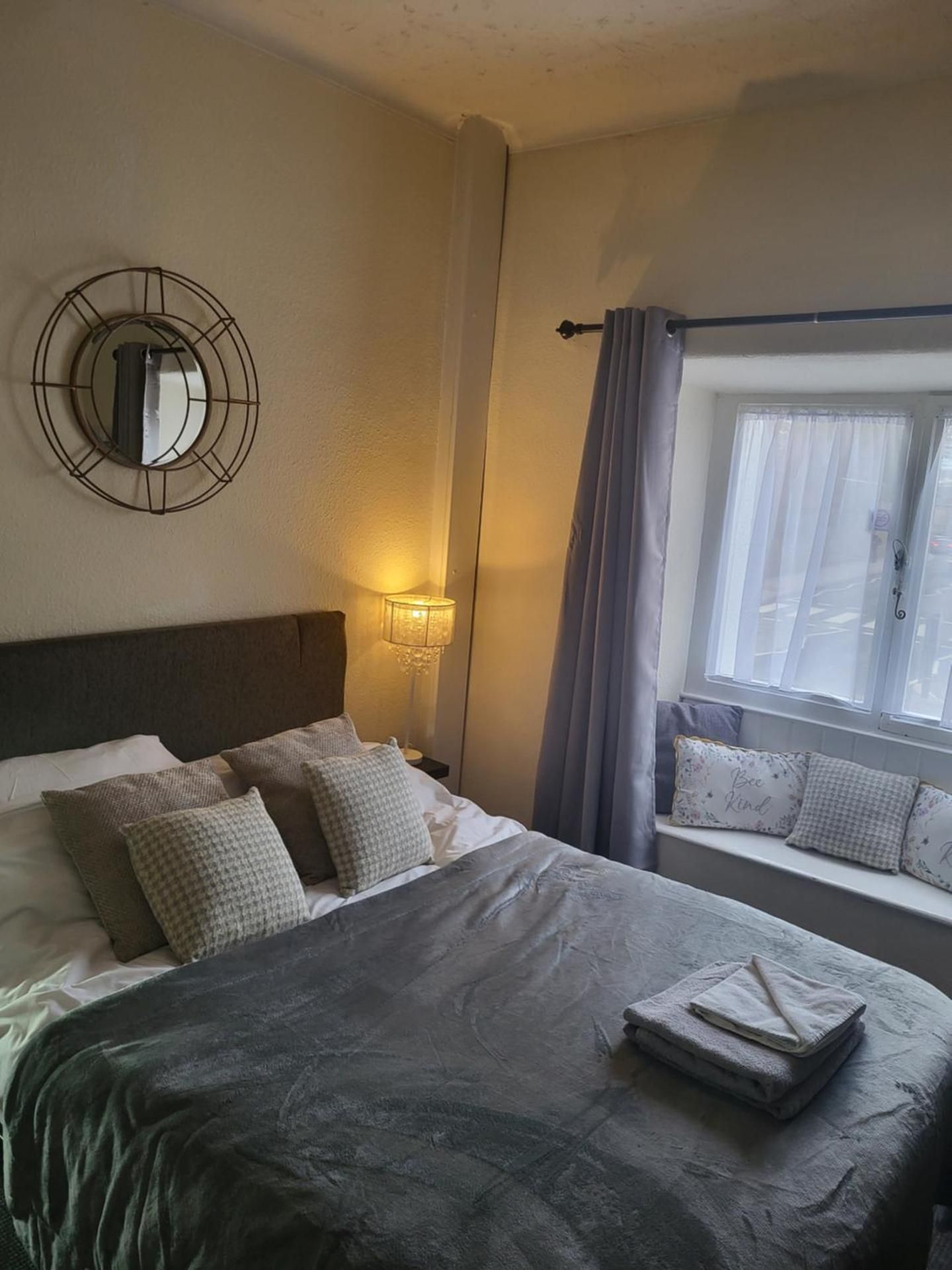 Economy Single Room