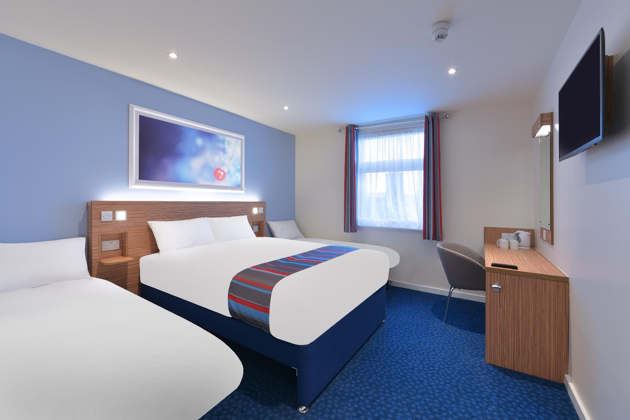 Travelodge Carlisle Central Family Room
