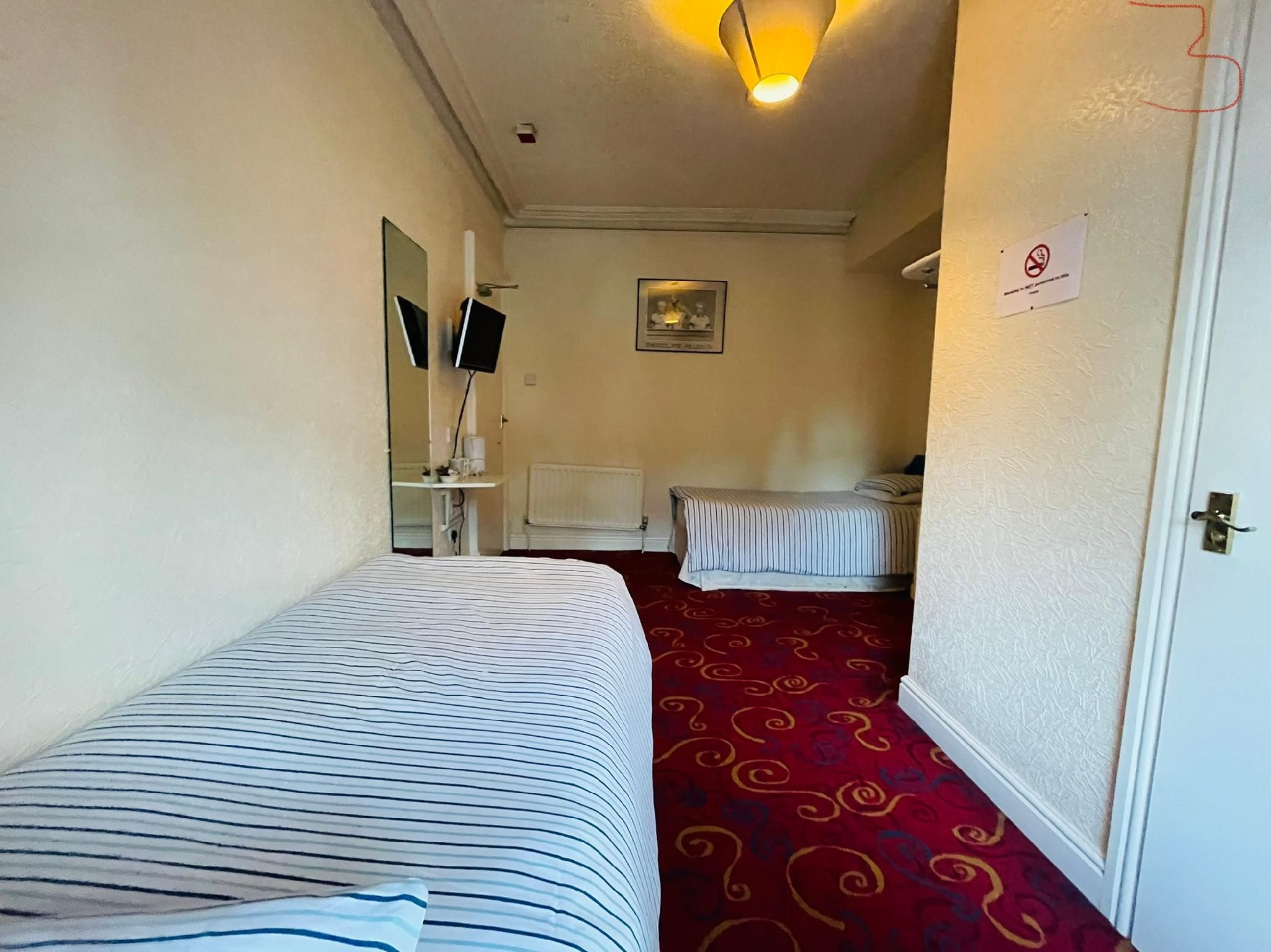 Single room-Economy-Shared Bathroom