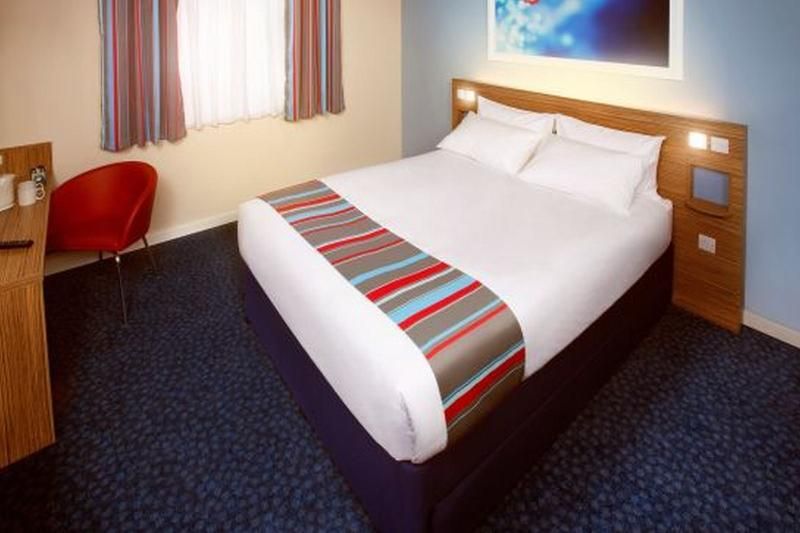 Travelodge Chelmsford Double Room 2