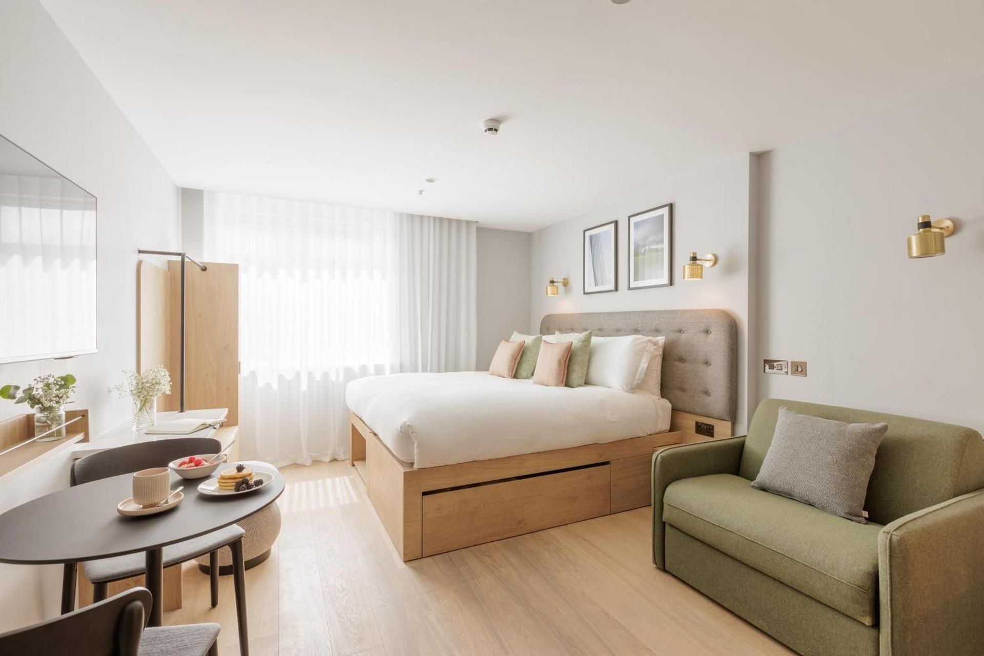 Standard Triple Studio