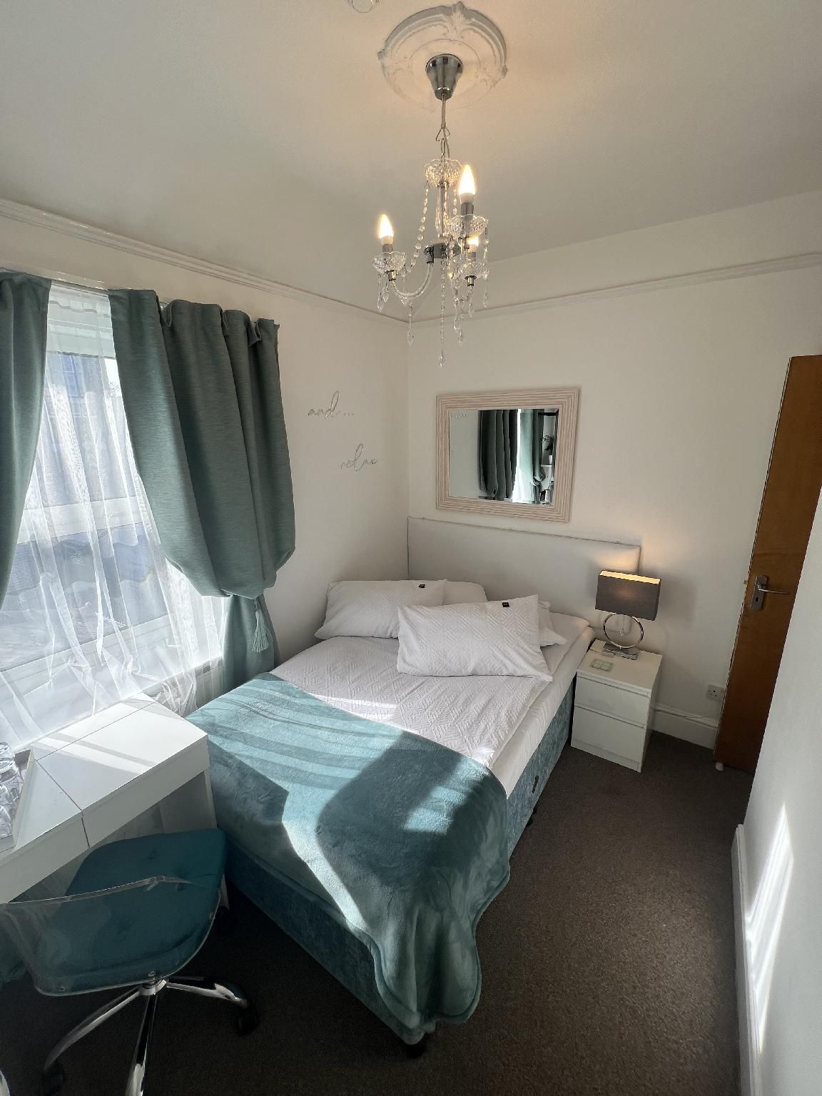 A & B Guest House double room-budget-ensuite 2