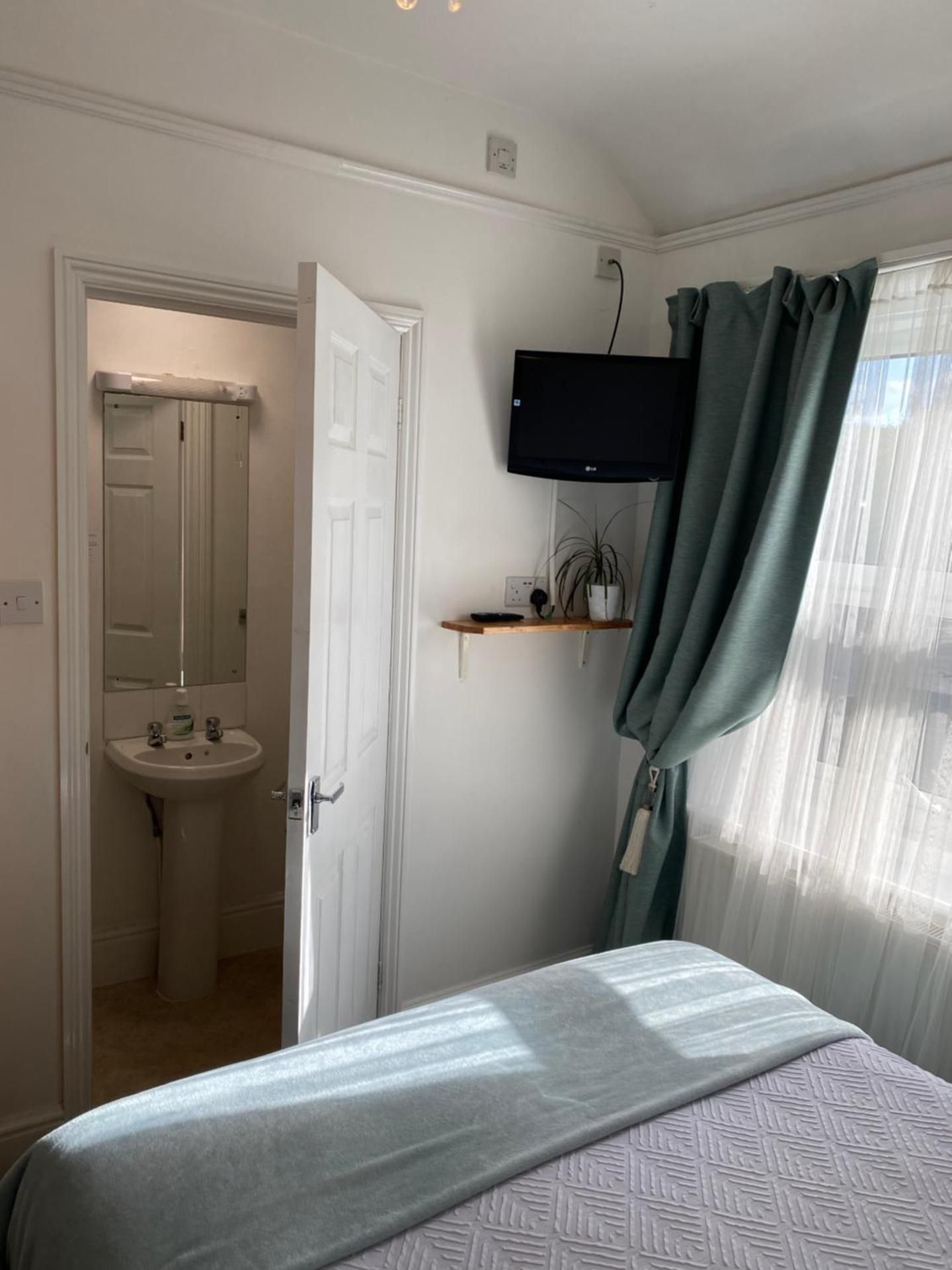 Double Room with Private Bathroom