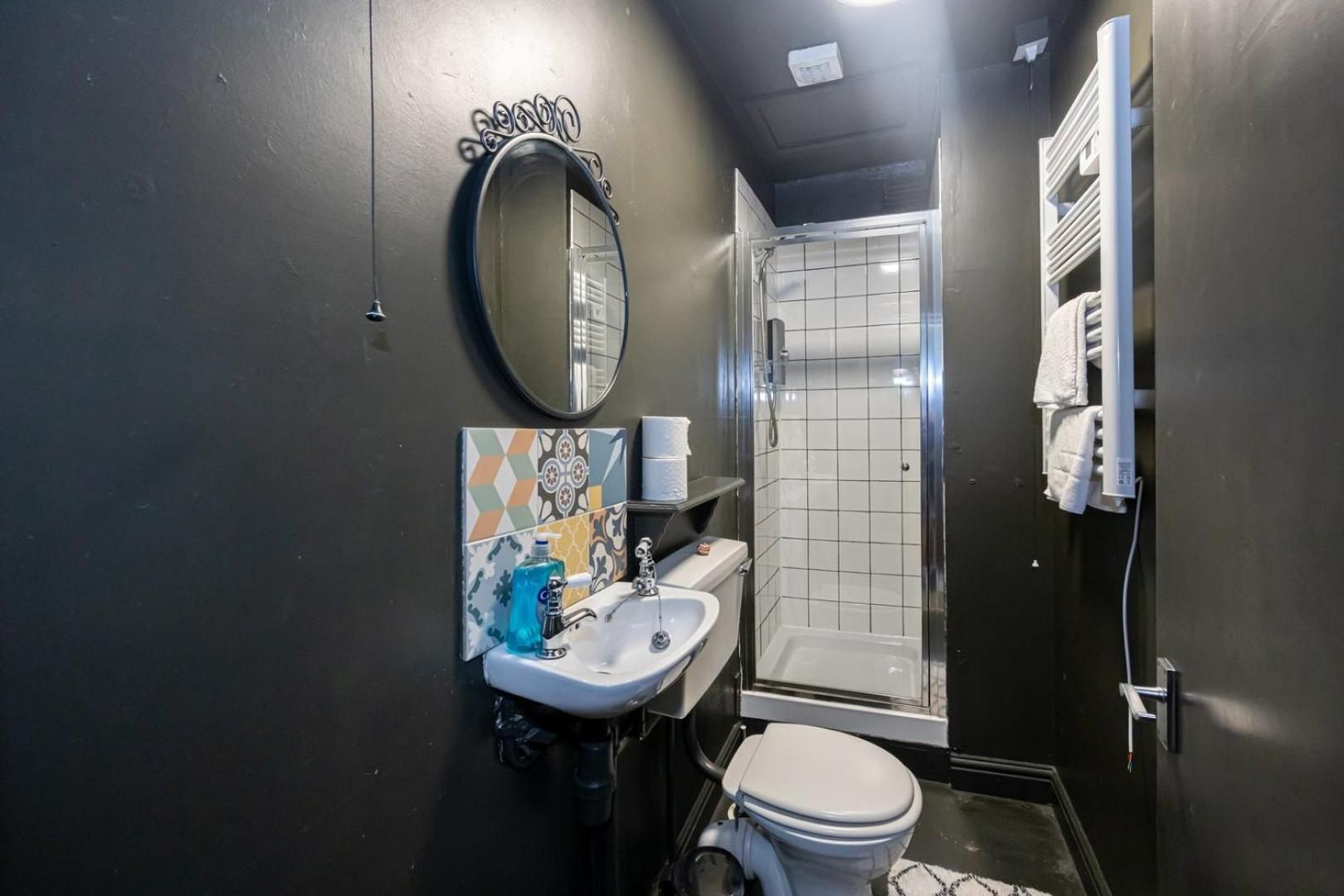 GuestReady - Rose and Monkey Hotel One-Bedroom Apartment 2