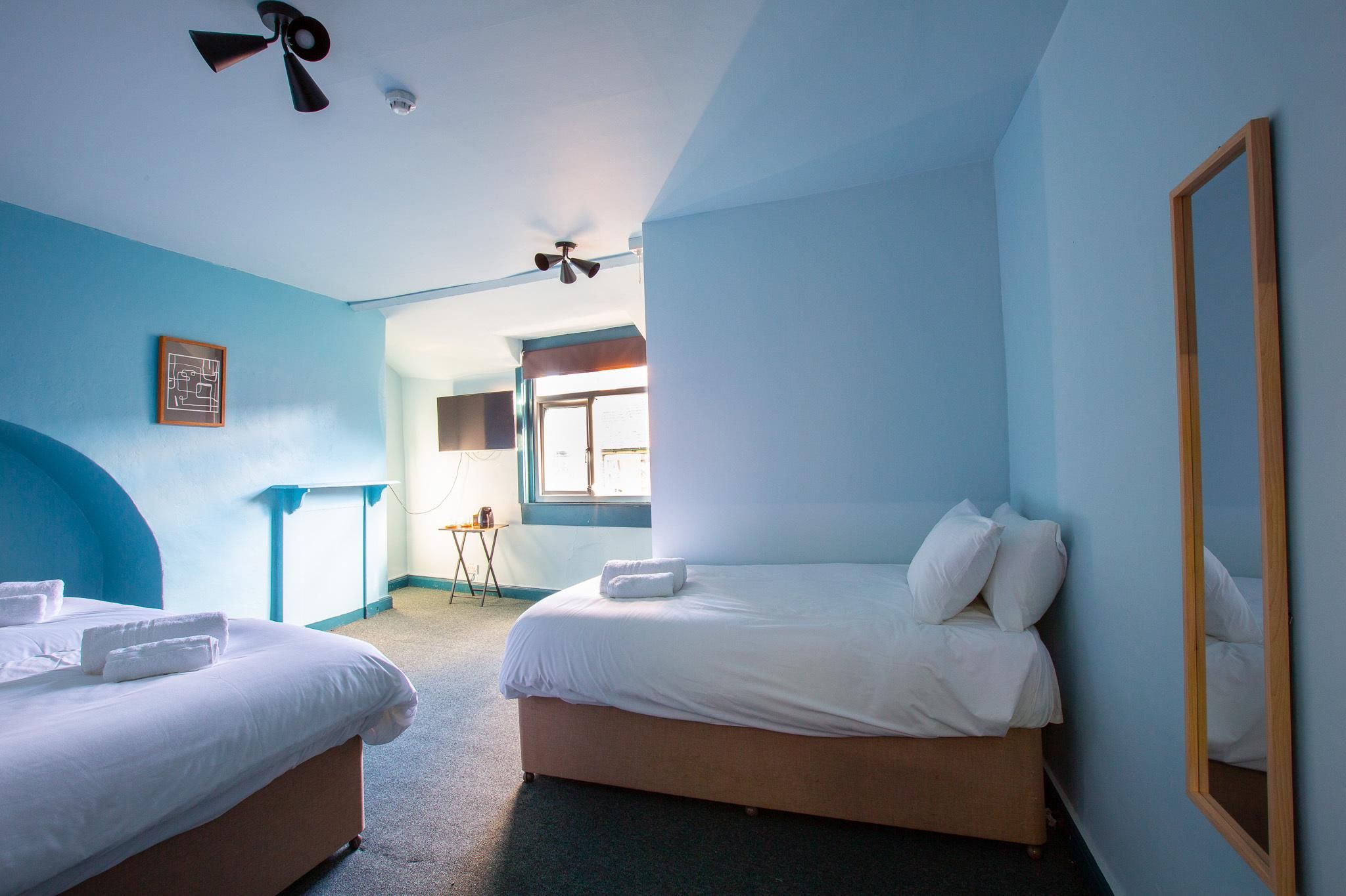 Family room-Shared Bathroom-Family-3