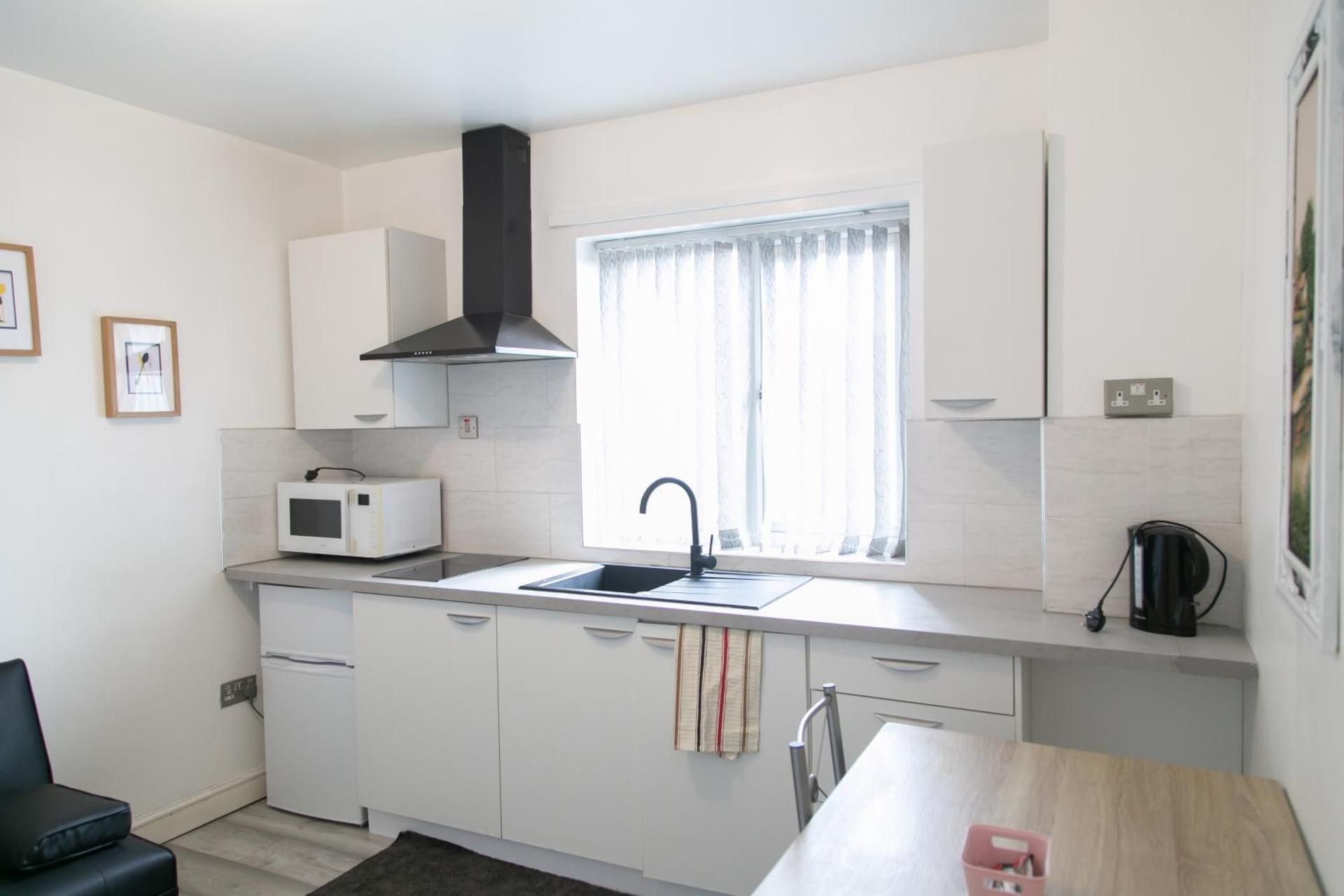 Hill's View Apartments