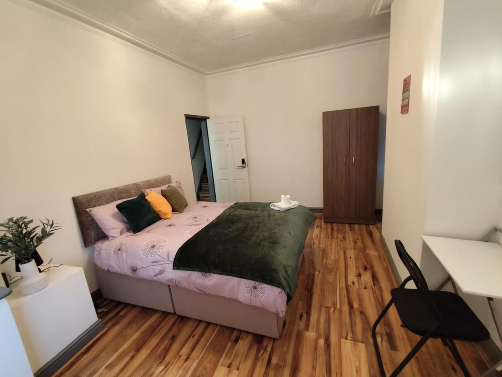 Double Room with Shared Bathroom
