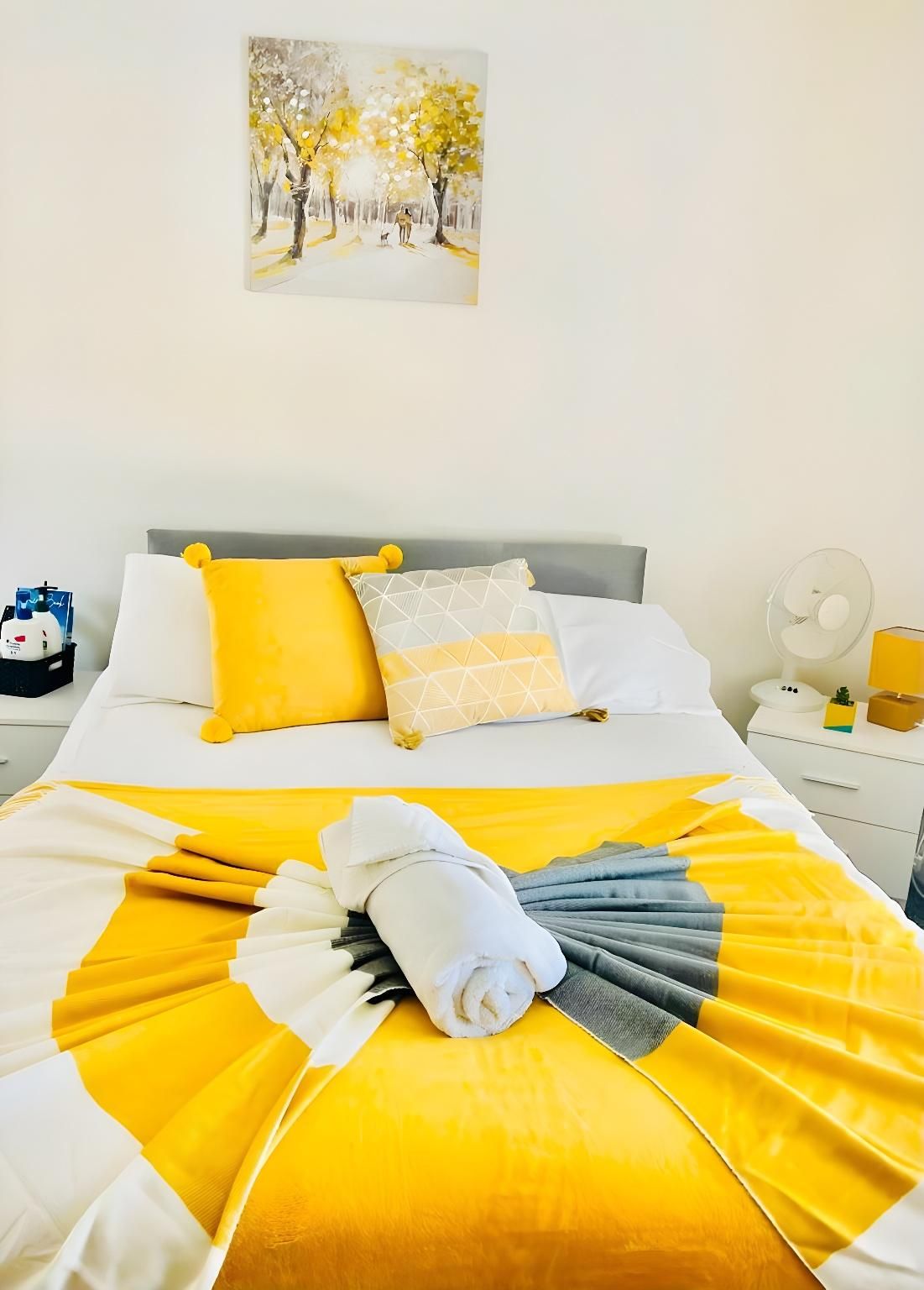 Double room-Superior-Shared Bathroom-Street View