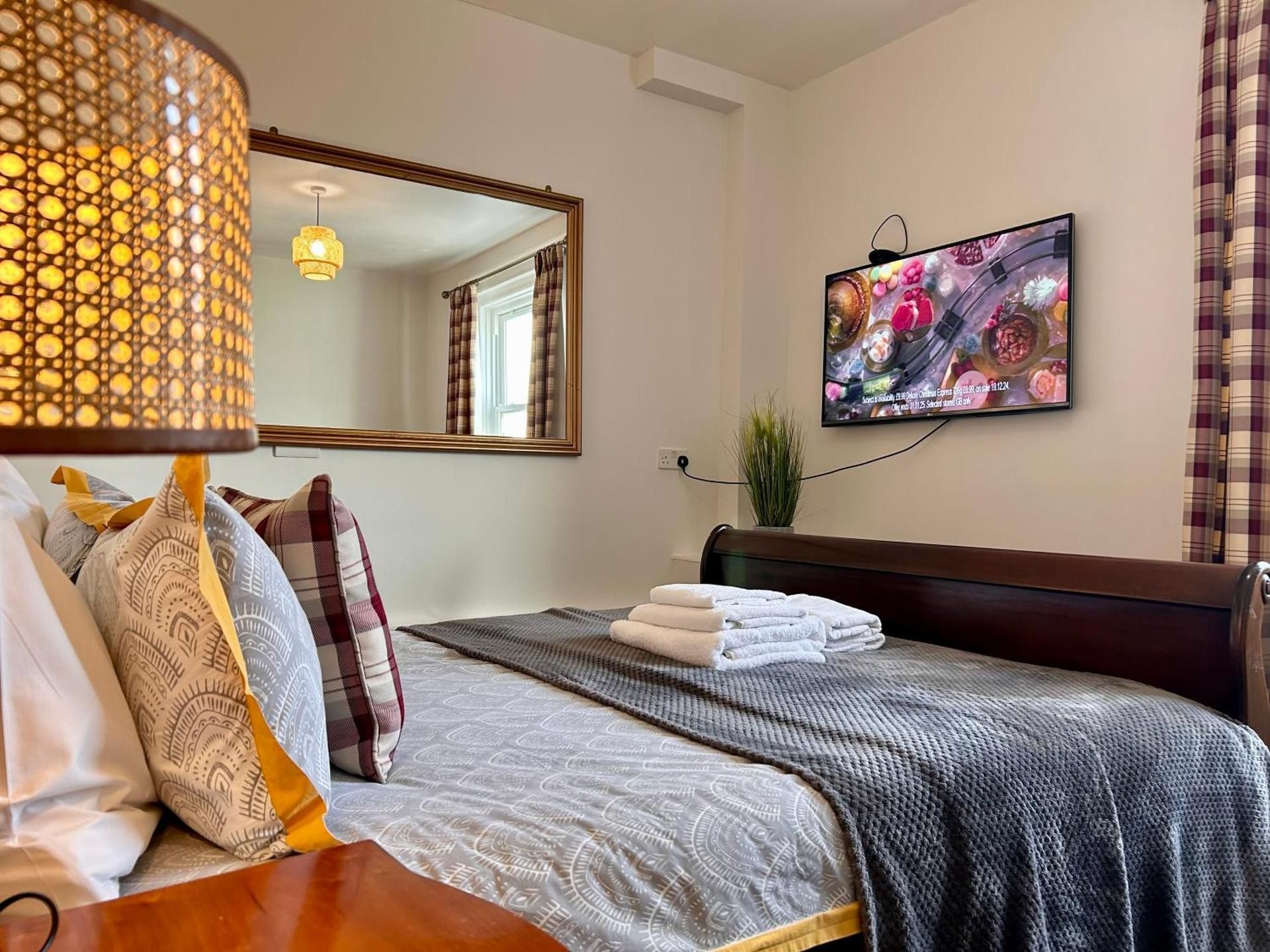 Large Double Room