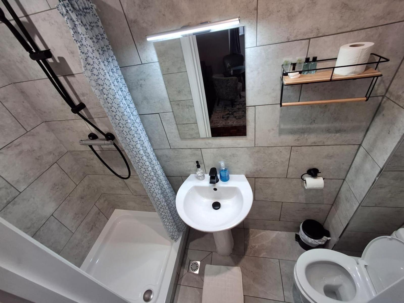 Double Room with Private Bathroom