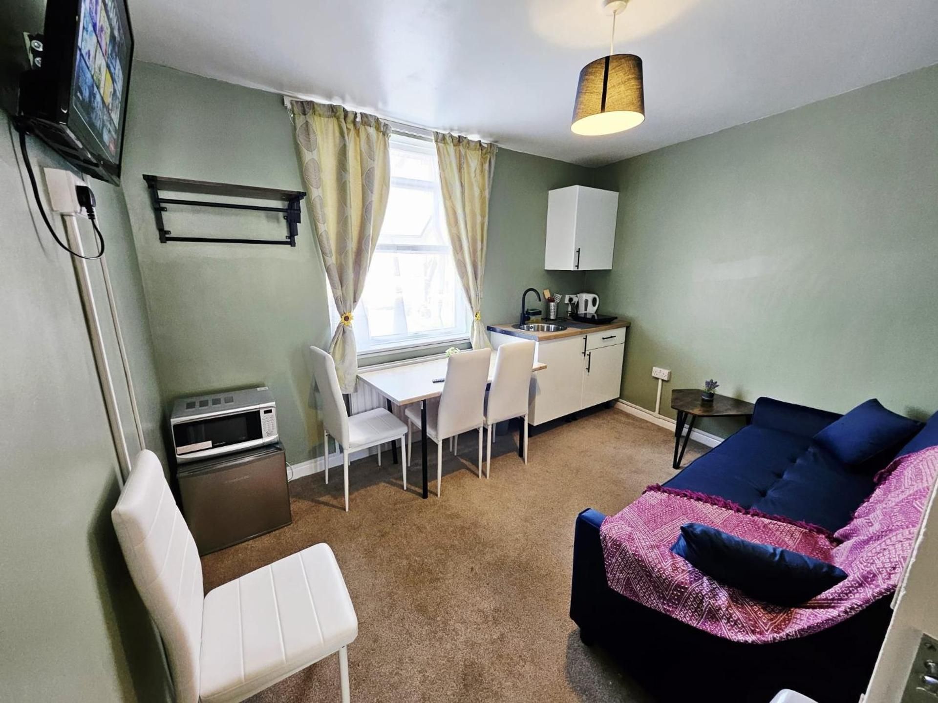 Double Room with Shared Bathroom