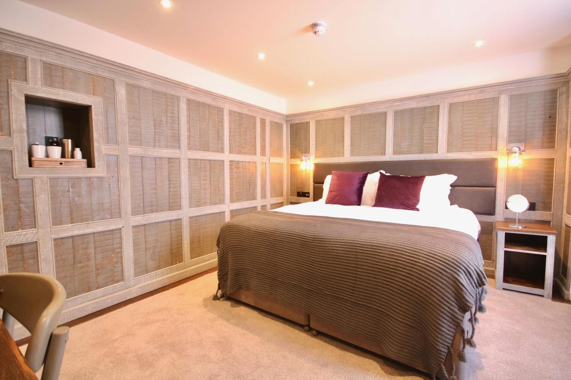 Becketts Ltd Room 4 2