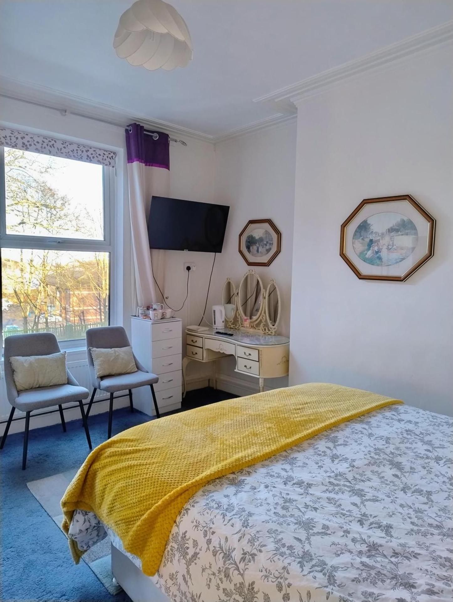 Deluxe Double Room with Shower
