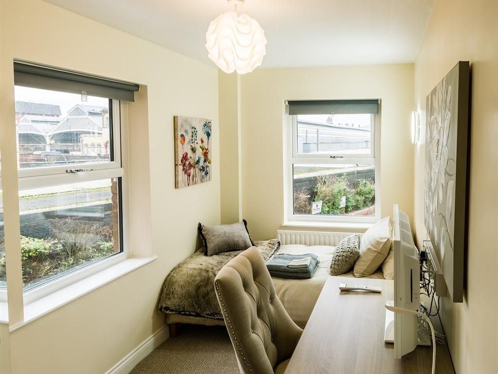 Single room-Classic-Ensuite with Shower