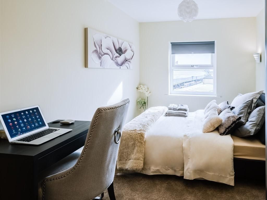 Apartment-Superior-Private Bathroom-City View