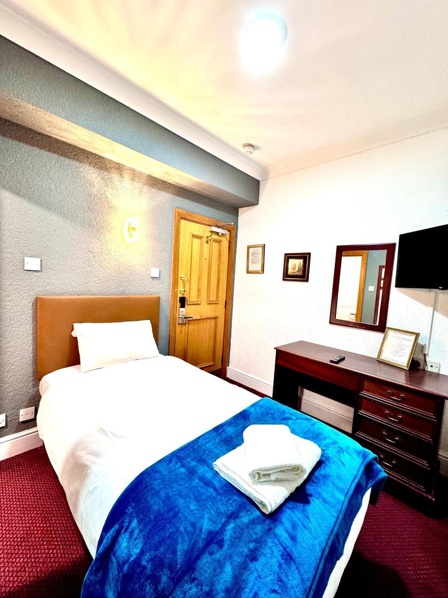 Single Room