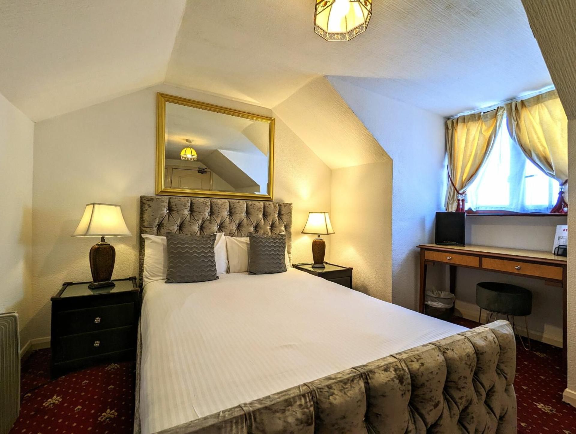 Attic Double/Twin