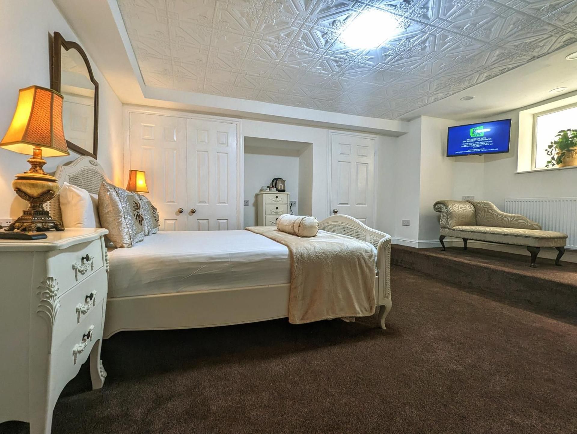 Lower Ground Floor - Double Room