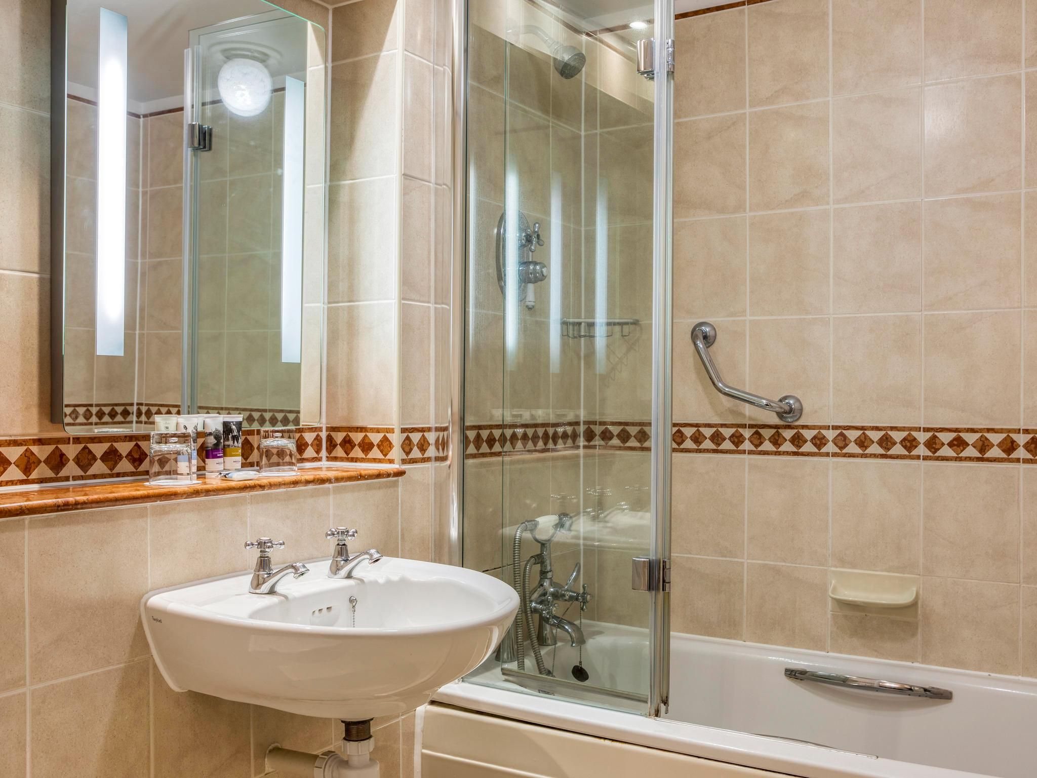 Winchester Cathedral View Retreat By Dancenter Classic Double Room 3