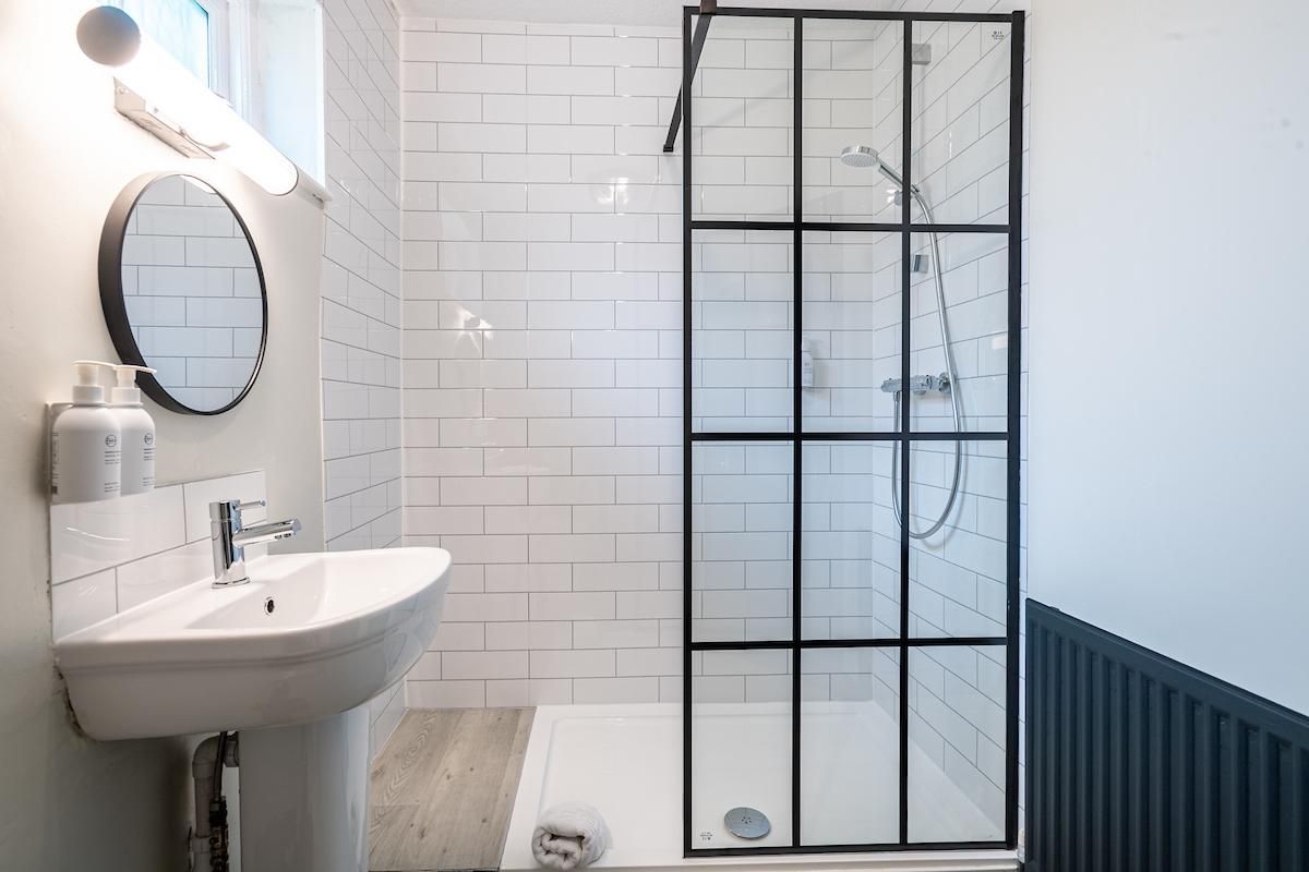 The Kings Arms Temple Sowerby King or Twin Room 3