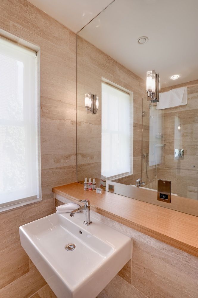 Southernhay House Hotel Lovely & Larger Room 5