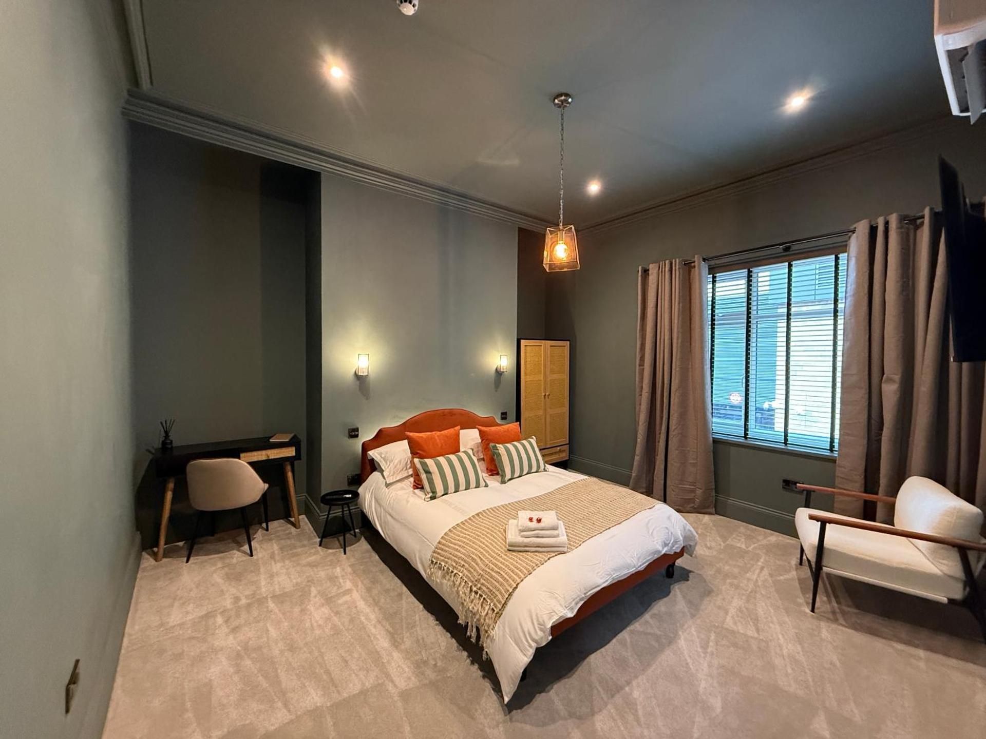 Deluxe King Room