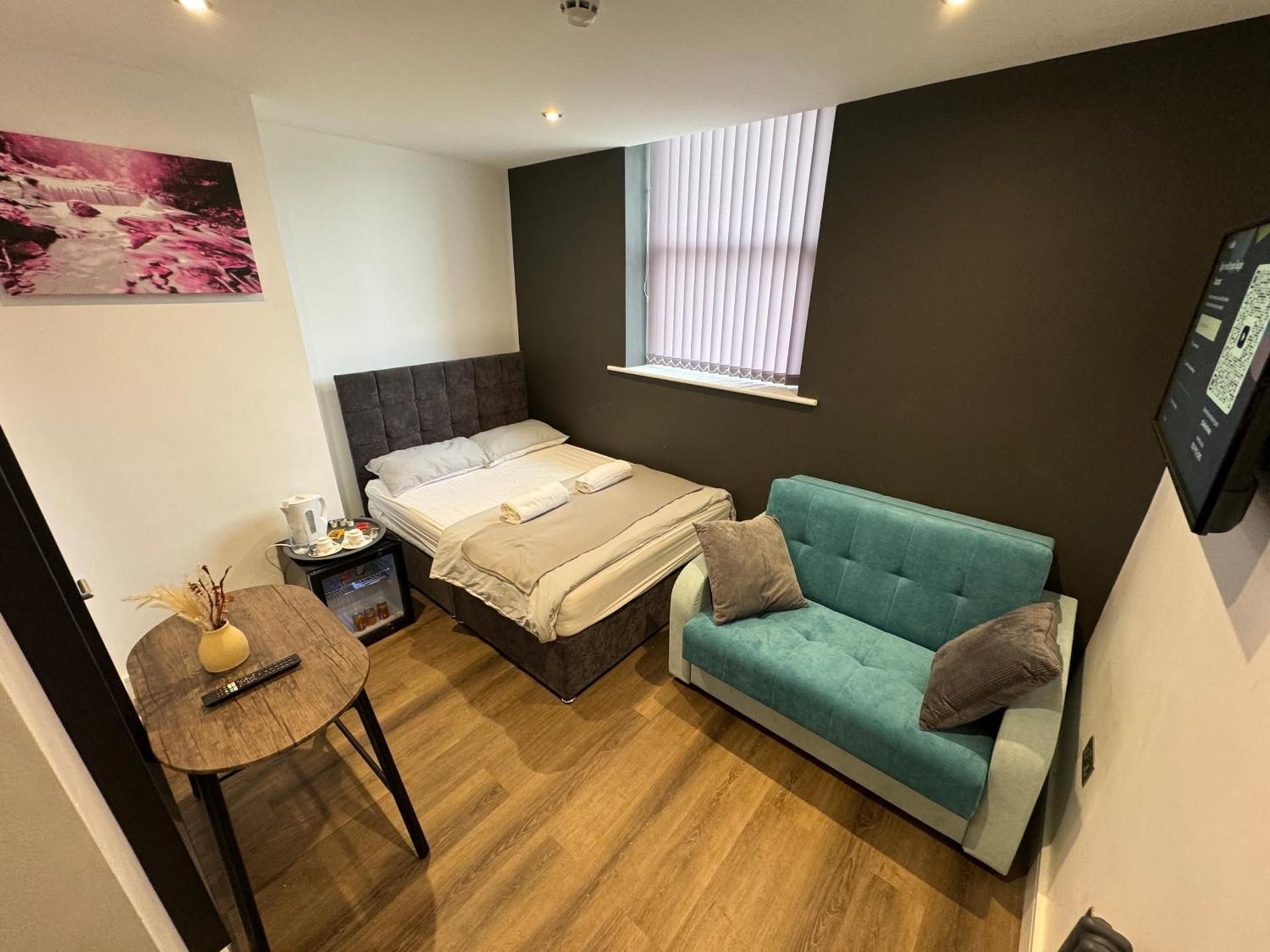 Studio Apartment