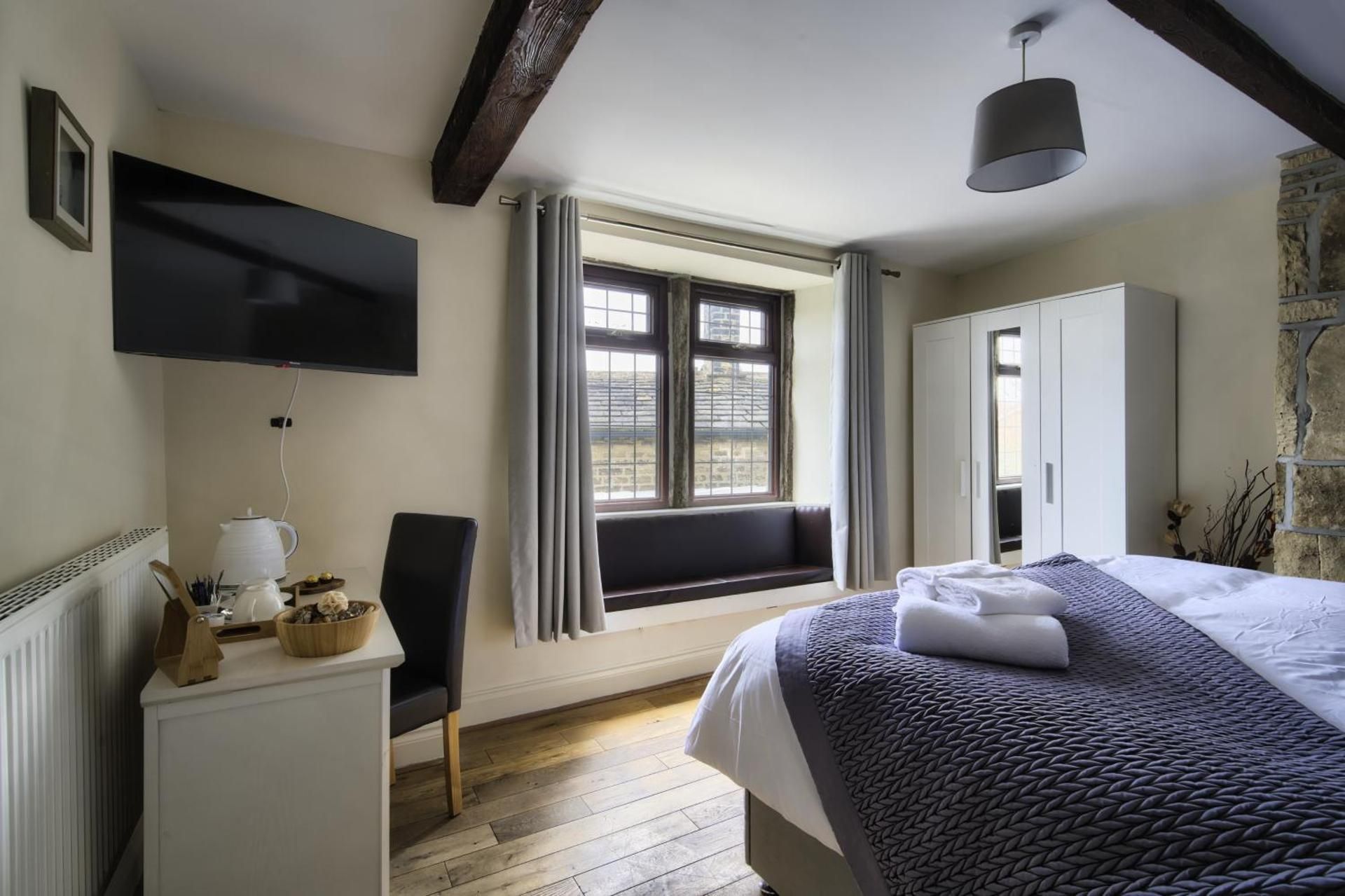 Deluxe King Room