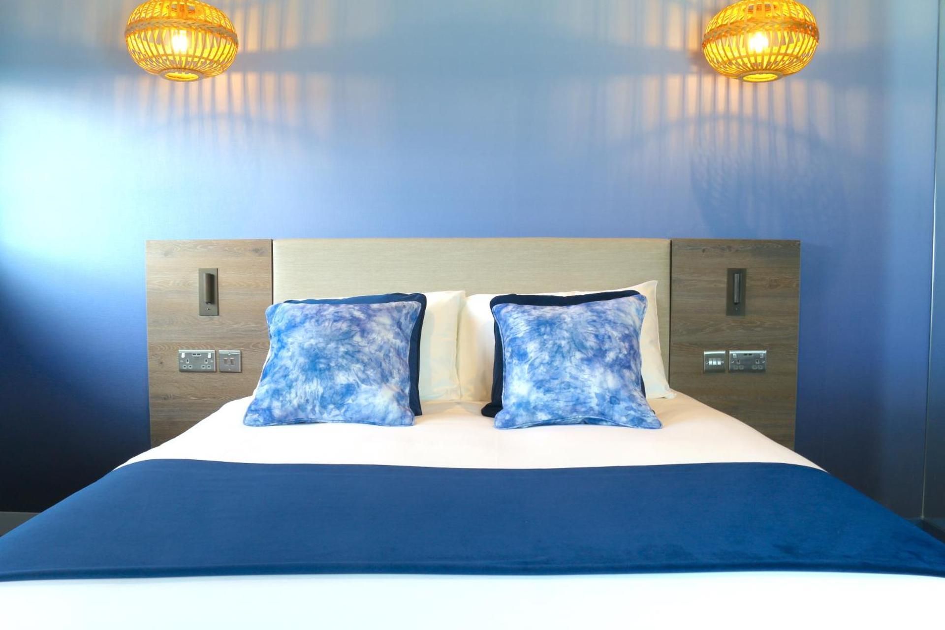 Suite – Park Side