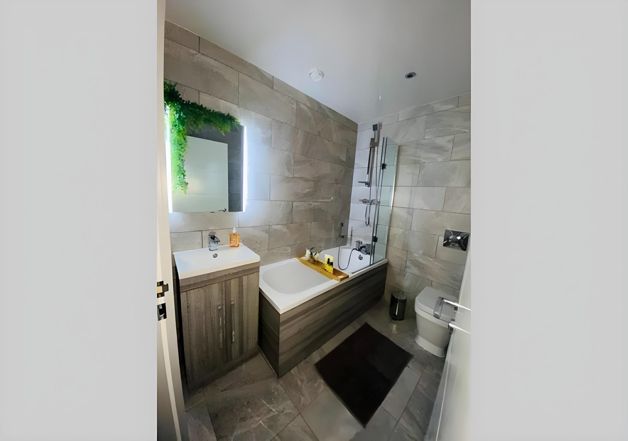 Superior-Apartment-Private Bathroom