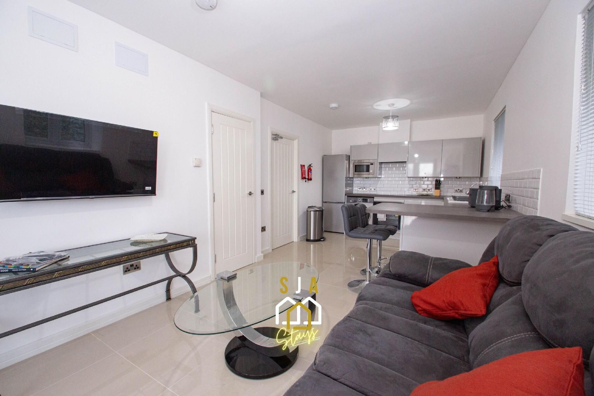 e8e28fcde5a9a6bc68b60a6f75fb18af