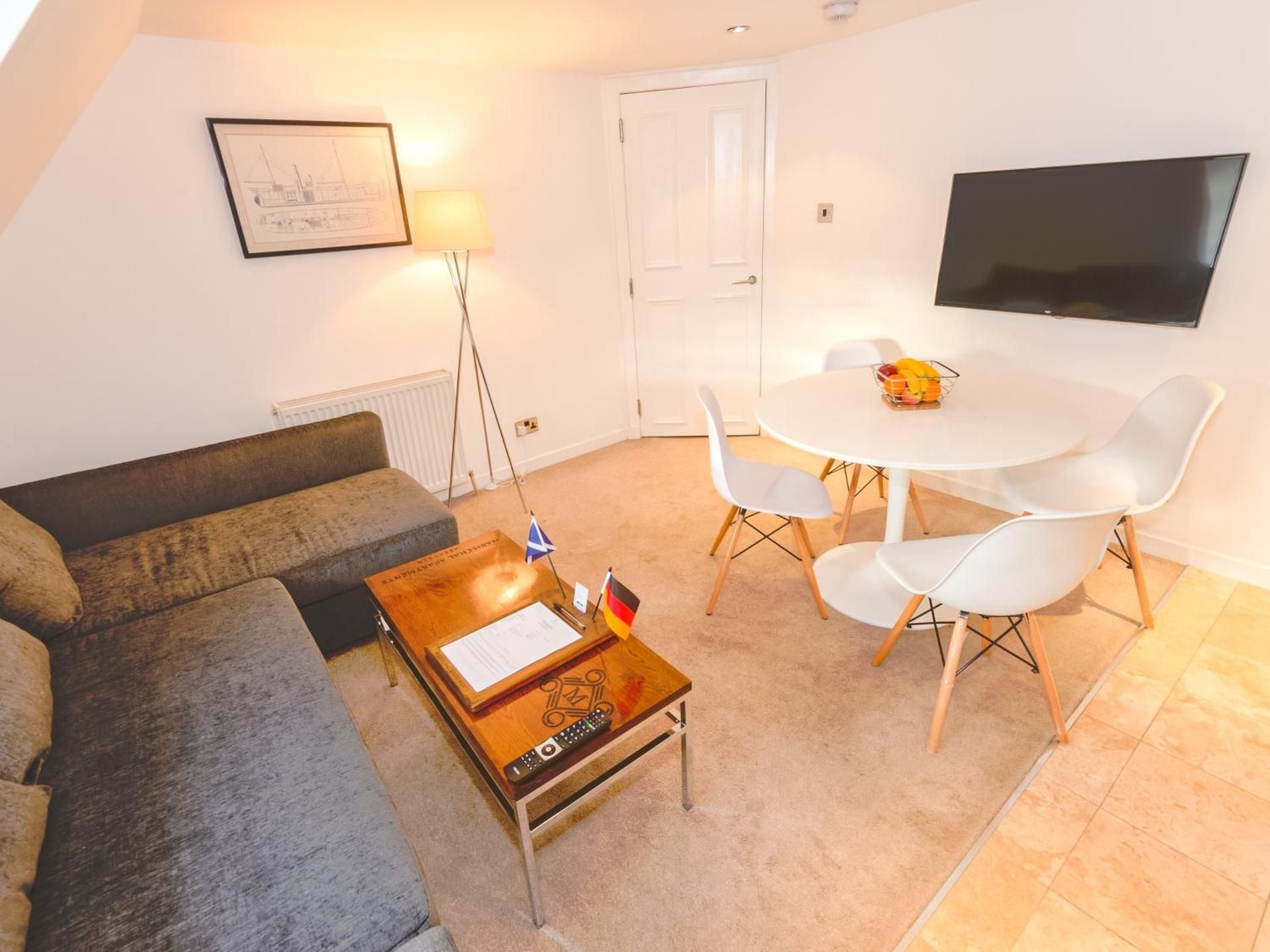 Marischal Apartments Three-Bedroom Premium Apartment 3