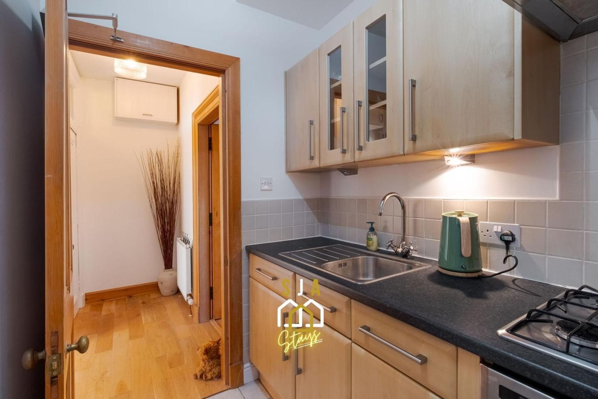 Albyn Retreat - SJA Stays - 1 Bed Apartment One-Bedroom Apartment 3