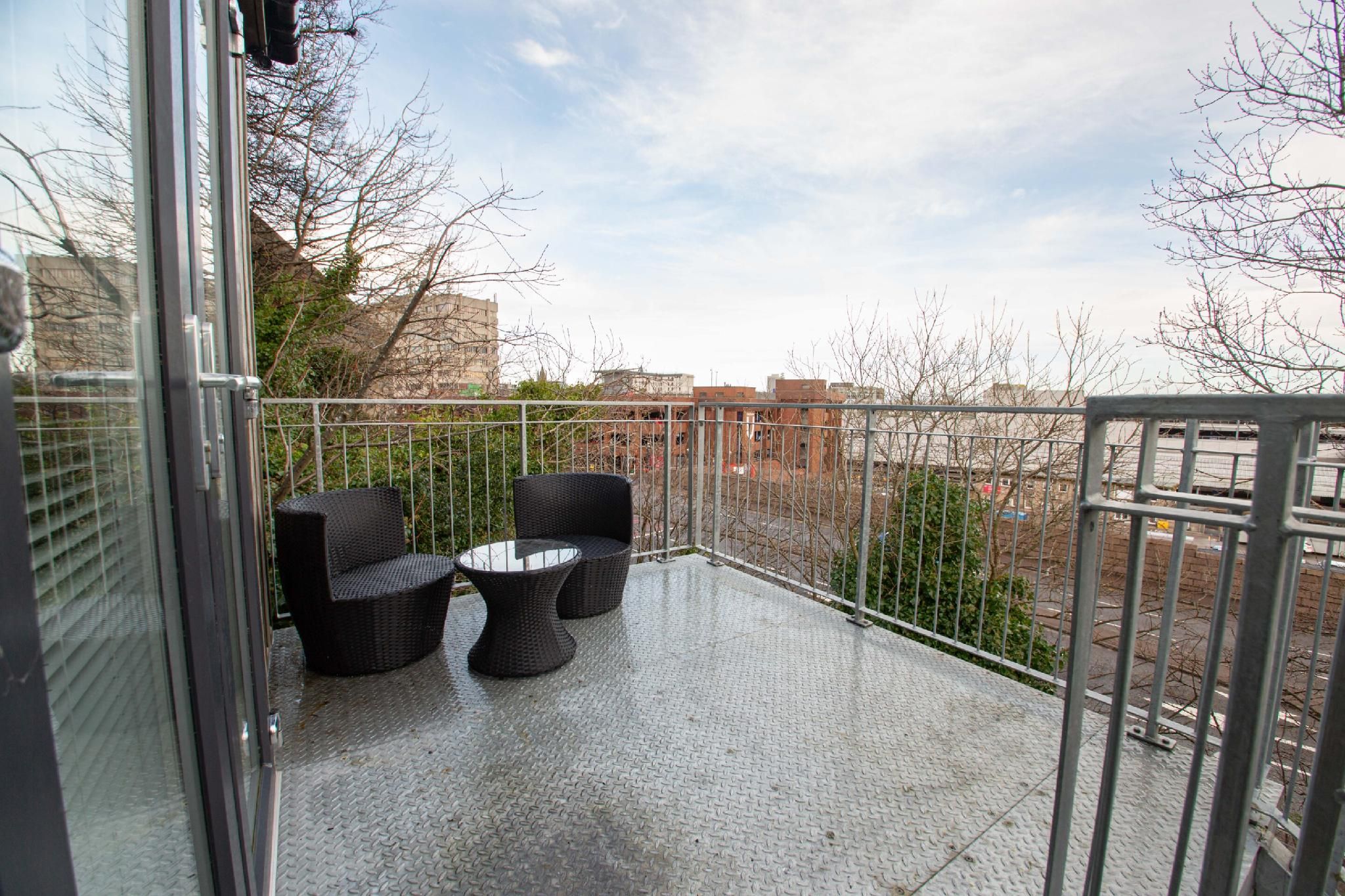 90d0ba084bd3bee9f3adecc625c3bb26