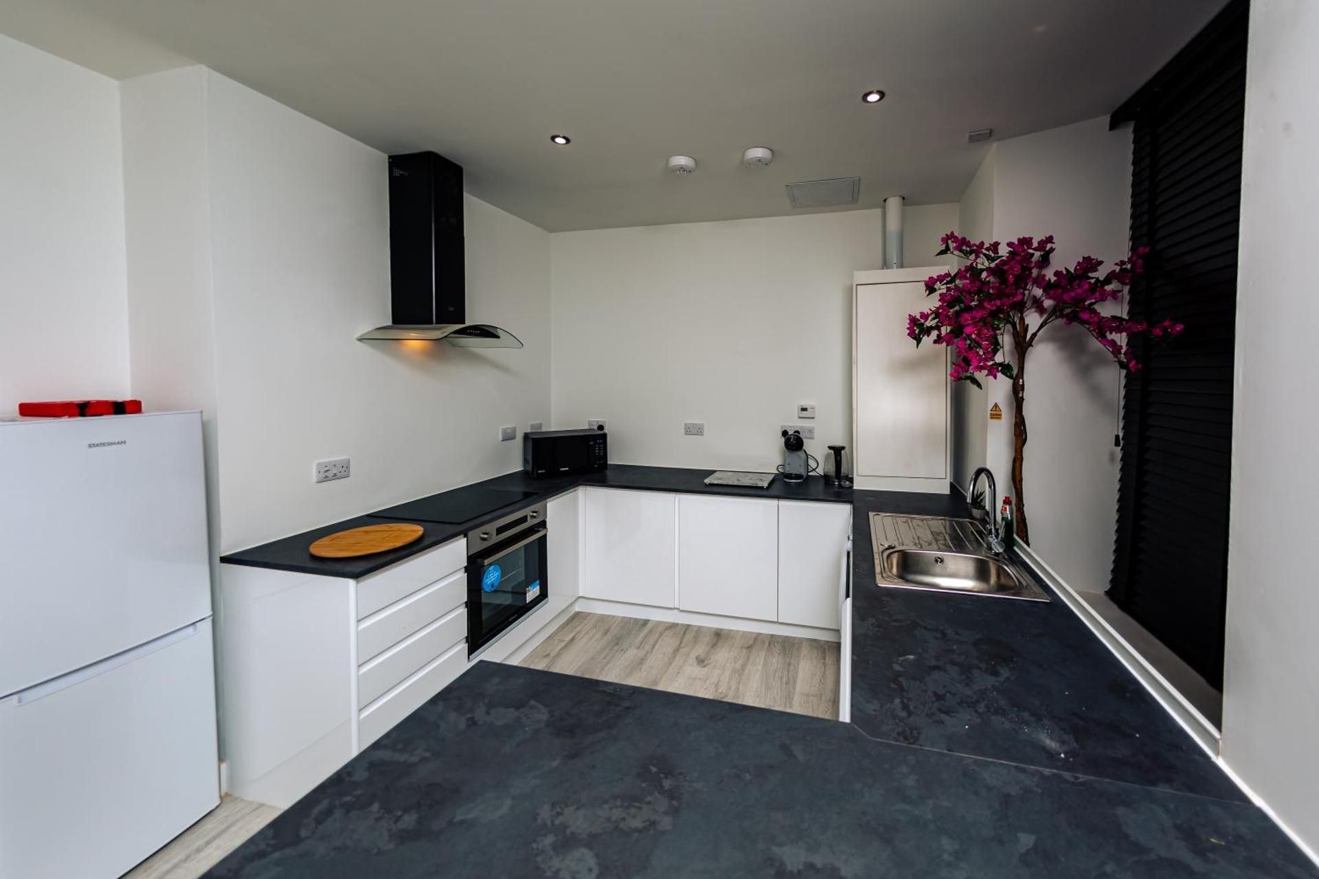 CHEERZ Apartments
