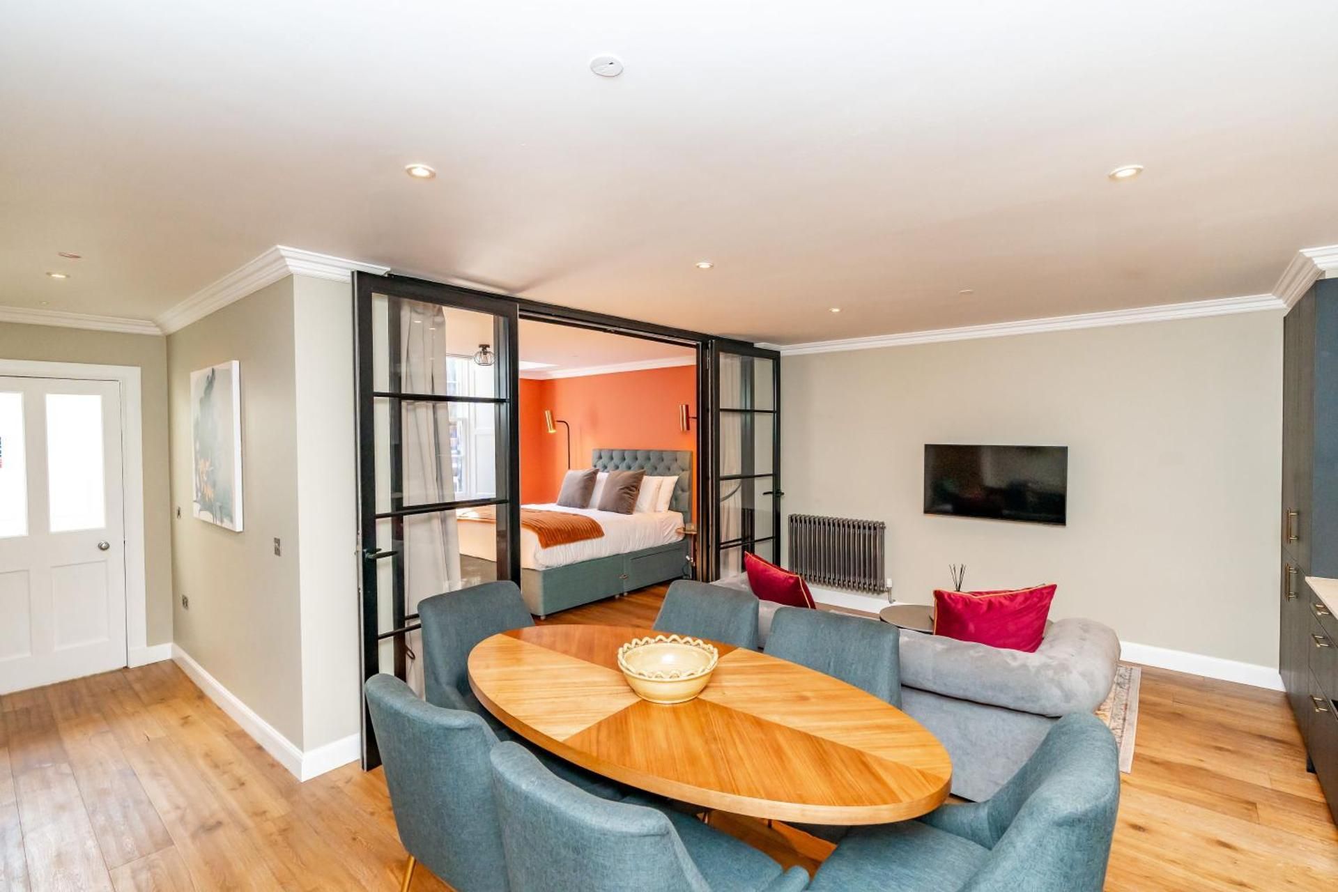 Two-Bedroom Deluxe Apartment
