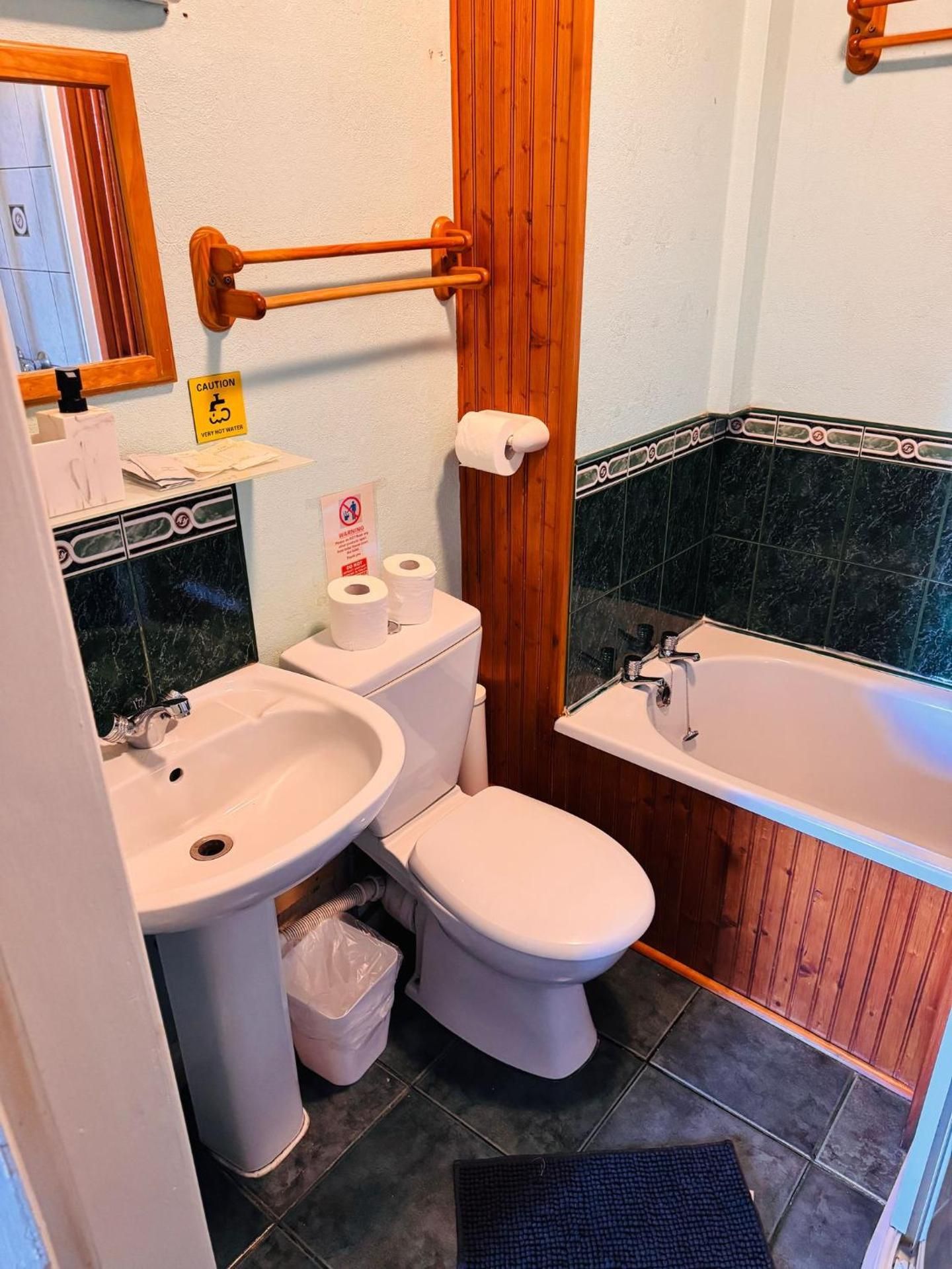 Single Room with Shared Shower and Toilet
