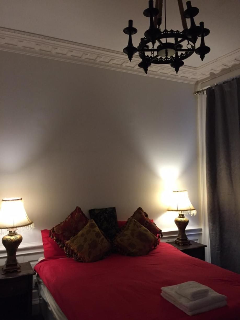 Royal Mile View Studio Apartment - Panmure