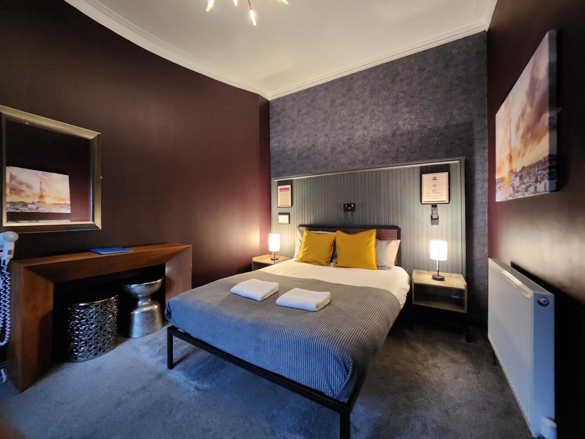 Double Room with Private External Bathroom