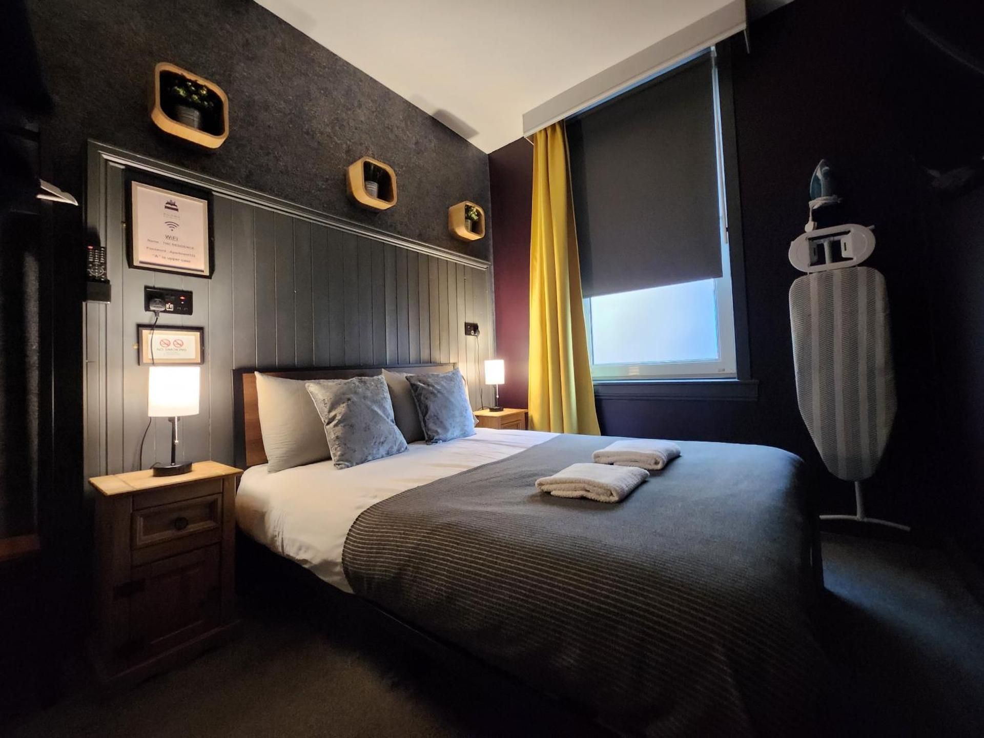 Budget Double Room with Private External Bathroom