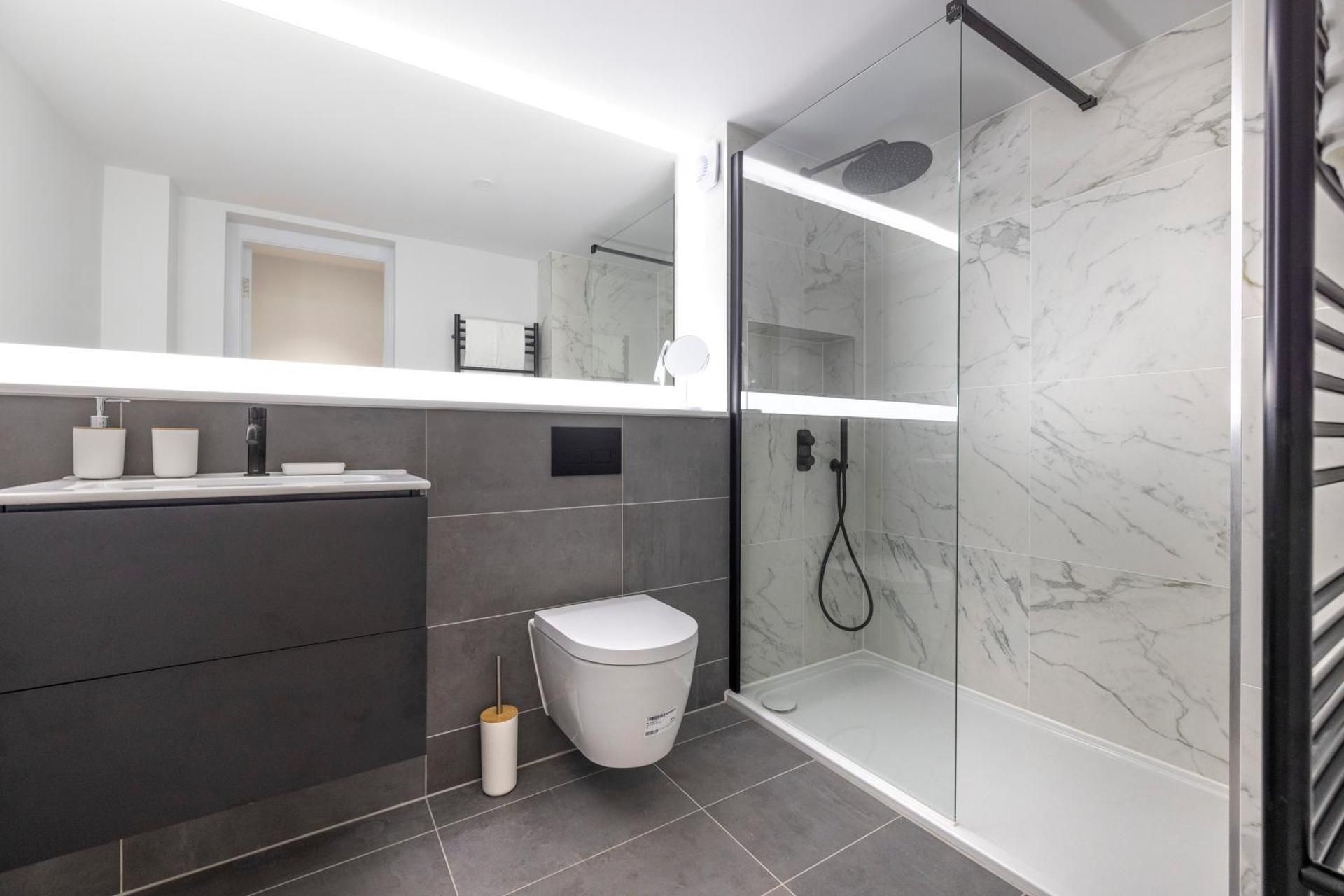 Drakon Suite - 1 bedroom studio apartment