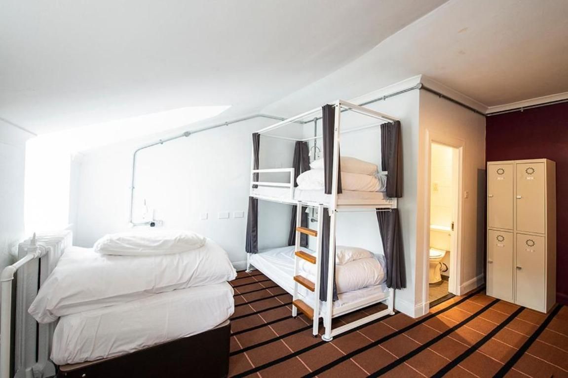 Bed in 5-Bed Mixed Dorm Ensuite