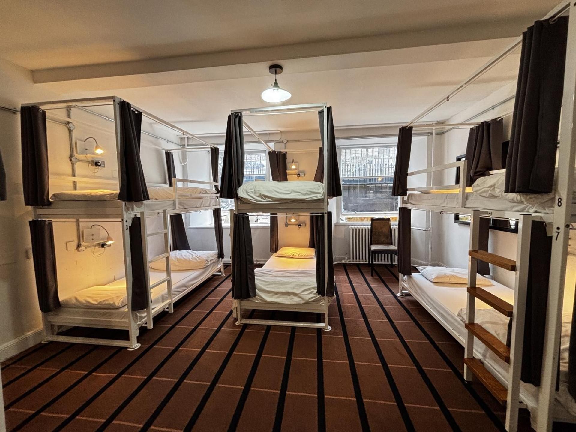 8 Bed Private Room Ensuite