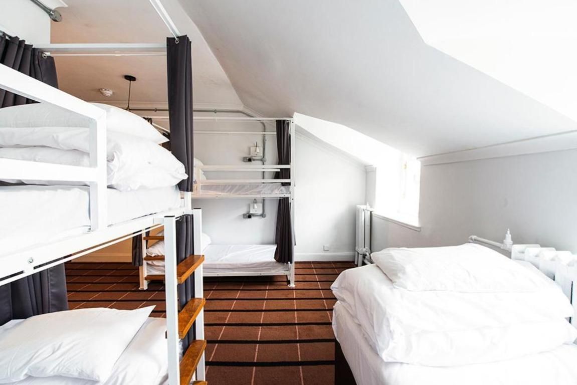 Bed in 5-Bed Mixed Dorm Ensuite