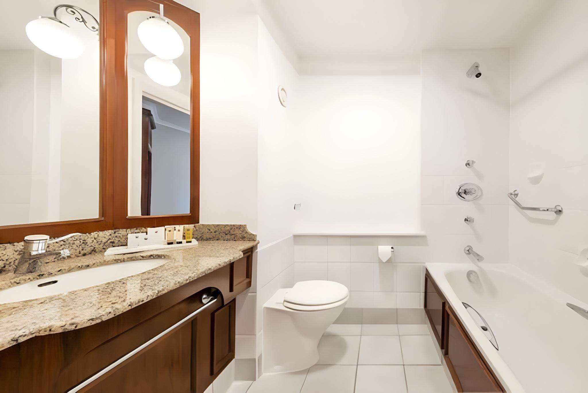 Lake Side Junior Suite