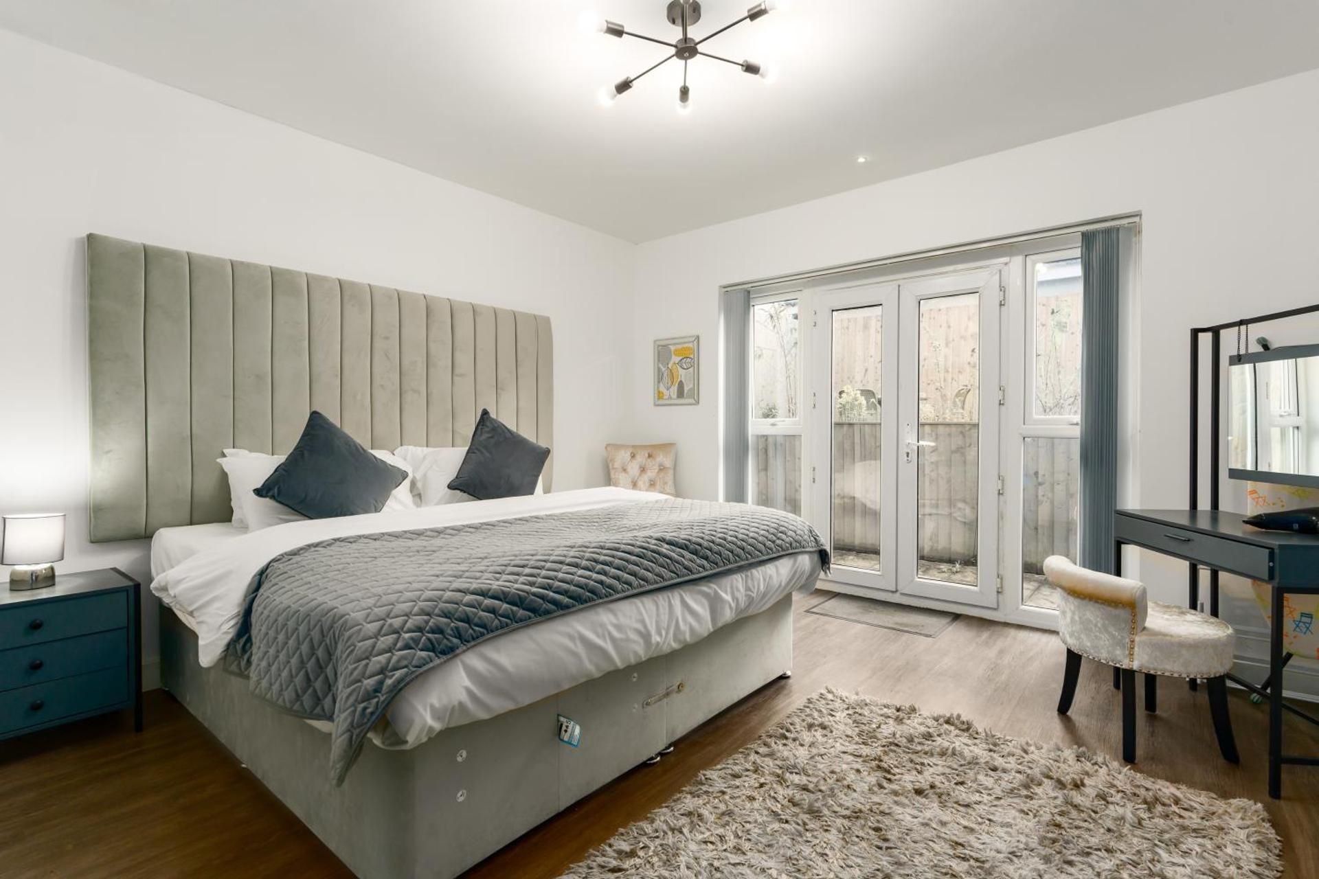 One-Bedroom Apartment with Terrace