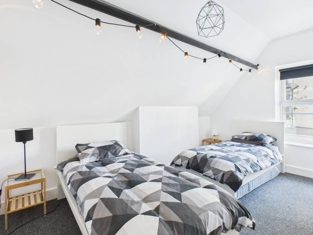 Flat 1